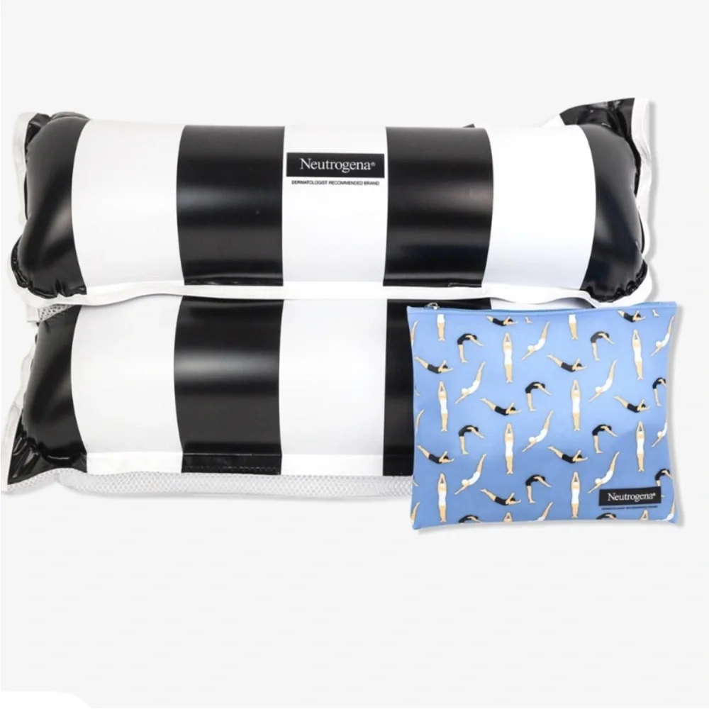 Neutrogena Inflatable Pool Raft and Waterproof Pouch NWT - Picture 1 of 5